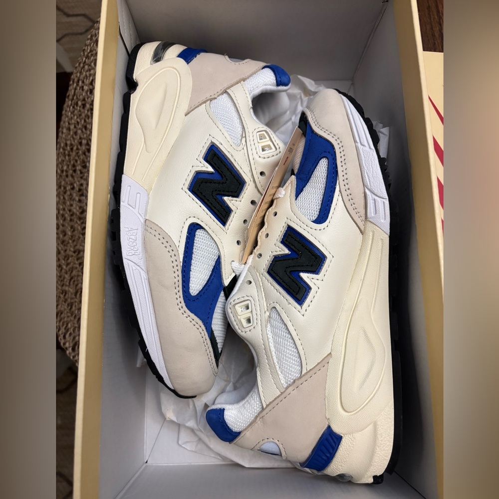 New Balance 990v2 Made in US White/Blue Teddy Santis Sneakers New in Box